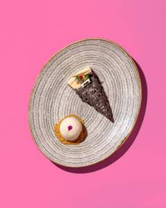 Foo Black Marble Sesame Cheesecake [served Without Ice Cream]