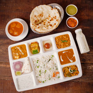 Zafrani Thali