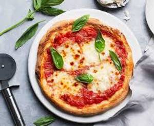 Tomato cheese pizza