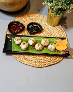 Veg Chilli Oil Dimsum (6 Pcs)