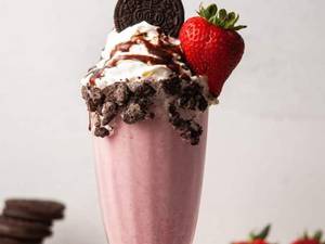 Strawberry Oreo Milkshake