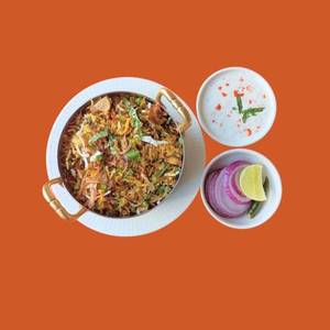 Vegetable Biryani [1 Bowl]