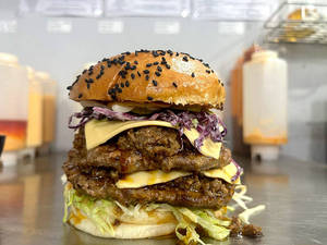 K Pop Buff Burger - Duo Bulgogi
