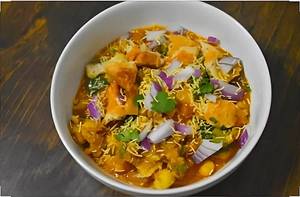 Samosa Chana Chaat