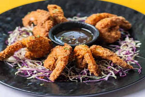 Golden Fried Prawns (8 Pcs)