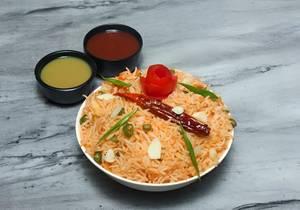 Garlic Schezwan Fried Rice