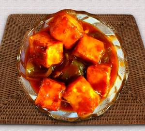 Chilli Paneer Gravy (6 Pieces)