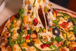 Vegetarian Pesto Pizza