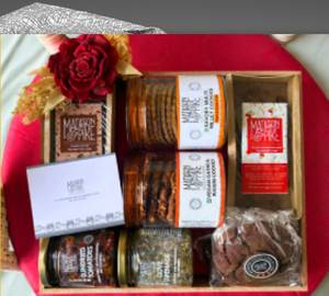Vegan Medium Wooden Hamper