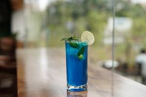 Blue Curacao Mojito