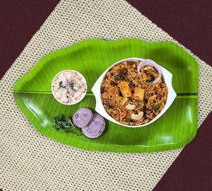 Veg Biryani With Onion Raita