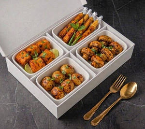 Signature Veg Platter [20 Pieces]