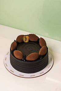 Eggless Chocolate Truffle Cake