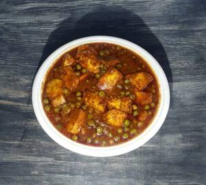 Matar Paneer