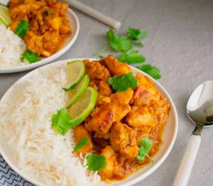 White Rice [750 Ml] With Chicken Curry [250 Ml]