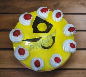 Pineapple Fresh Cream Cake [550 g]