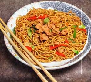 Chicken Schezwan Noodles