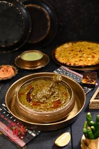 Saag Wala Chicken (traditional)