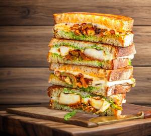 Tandoori Paneer Sandwich