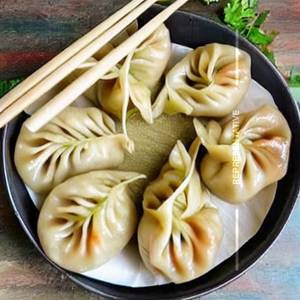 Kukure Paneer Momos