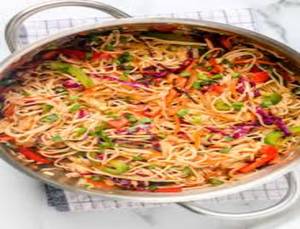 Veg Rice Noodles Hakka Style