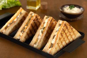Griled Cheese Corn Sandwich (4 Pc)