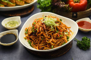 Veg Chilli Garlic Noodles