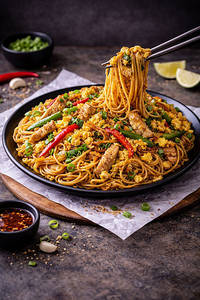 Chicken Desi Chowmein