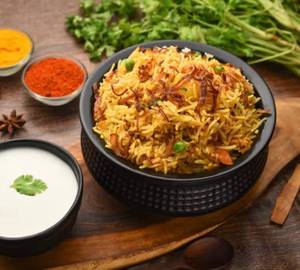 Shahi Biryani With Curd (Pack Of 4)