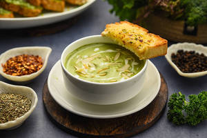 Broccoli & Almond Soup