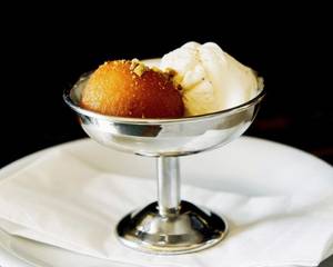 Hot Gulab Jamun With Ice Cream