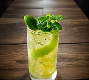 Green apple mojito