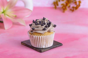 Choco Vanilla Cupcake (2 Pcs)