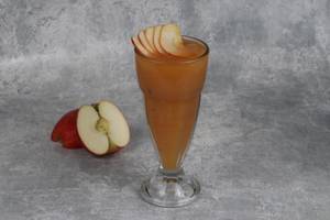 Freshly pressed apple juice