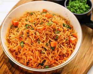Vegetable Burnt Garlic Chilli Fried Rice