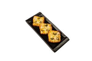 Supreme treat garlic bread