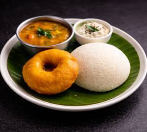 Sambhar vada [1 piece] with idli [1 piece]