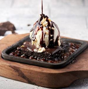 Hot Brownie With Ice Cream