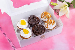Set Of 6 Cupcakes (2 Pineapple, 2 Choco Truffle, 2 Lotus Biscoff)