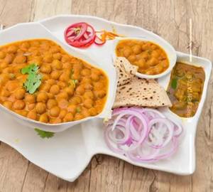 Chole Kulche