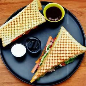 Special Classic Club Sandwich