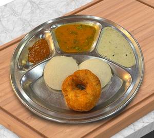 Idli Wada Sambar (2+1)