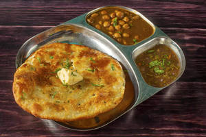 Special Amritsari Kulcha