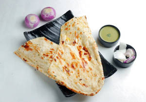 Aloo Pyaz Naan