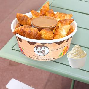 Baby Croissant Choco Bowl