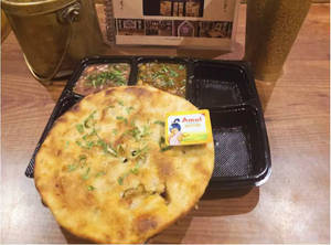 Mixed Kulcha With Chana