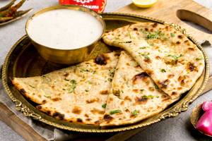 Aloo Paratha With Raita