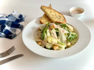 Veg Caesar Salad (380g)