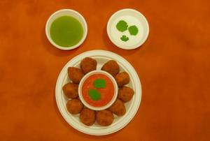 Veg kurkure momos [10 pieces]
