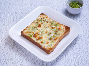 CHILLI CHEESE TOAST